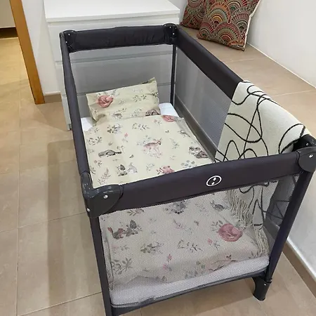 Апартаменты Lovely Ground Floor