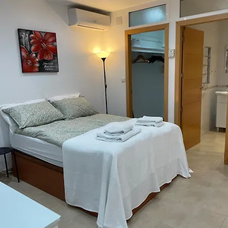 Lägenhet Lovely Ground Floor Nerja