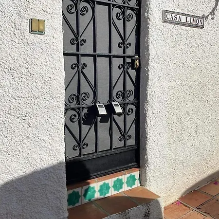 Lovely Ground Floor Apartmán *