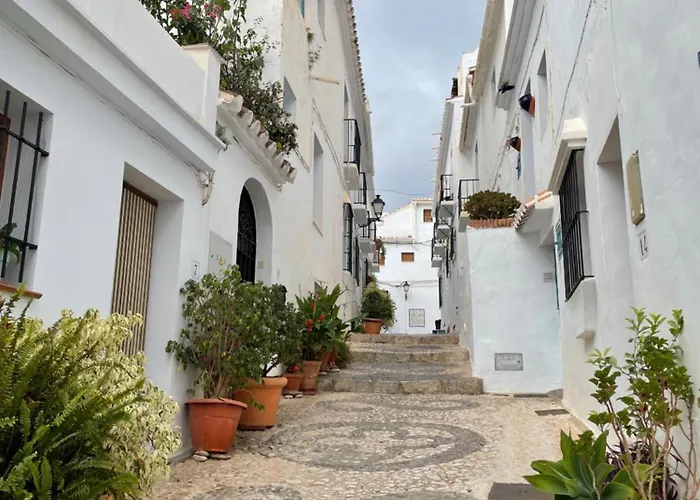 Lovely Ground Floor Apartment Nerja