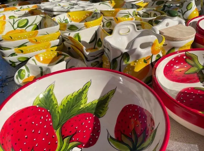 アパート Lovely Ground Floor ネルハ